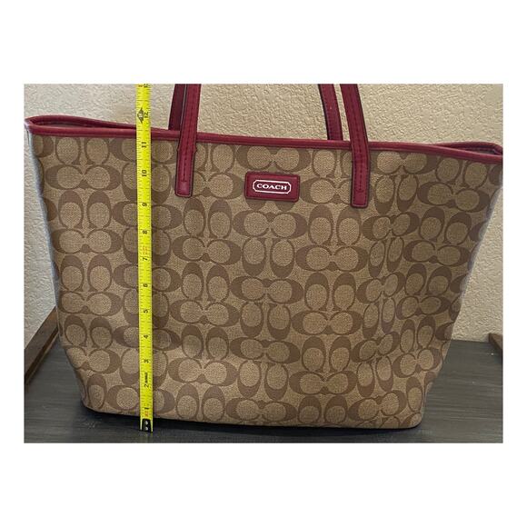 Womens Coach tote bag - Picture 8 of 9